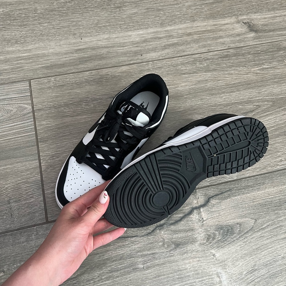 Panda dunks - Picture 2 of 4